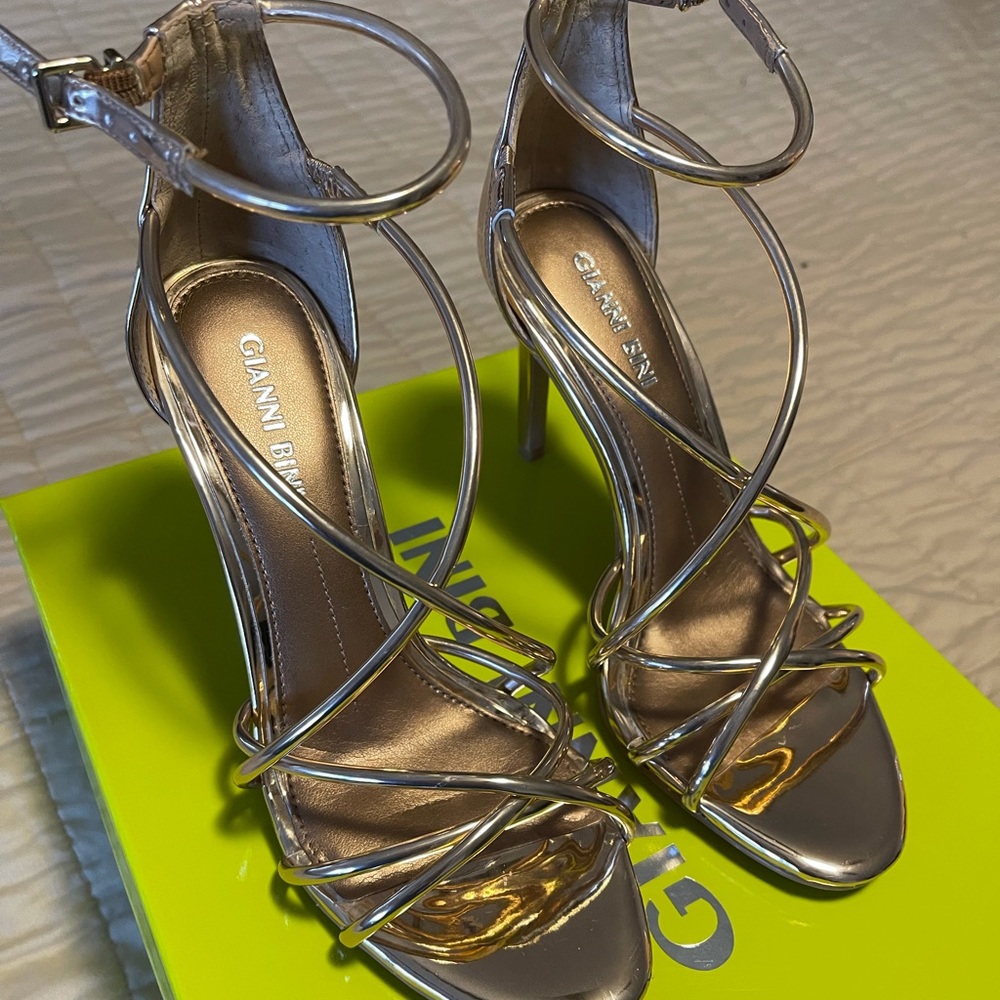 Gianni Bini Talisia Heels